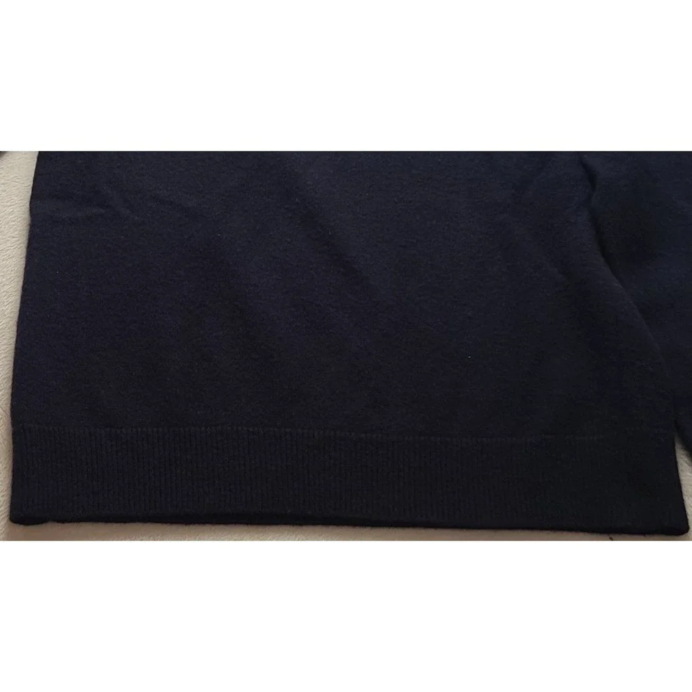 Calvin Klein Jeans Men's Navy Blue Logo Patch Crewneck Knit Sweater Large